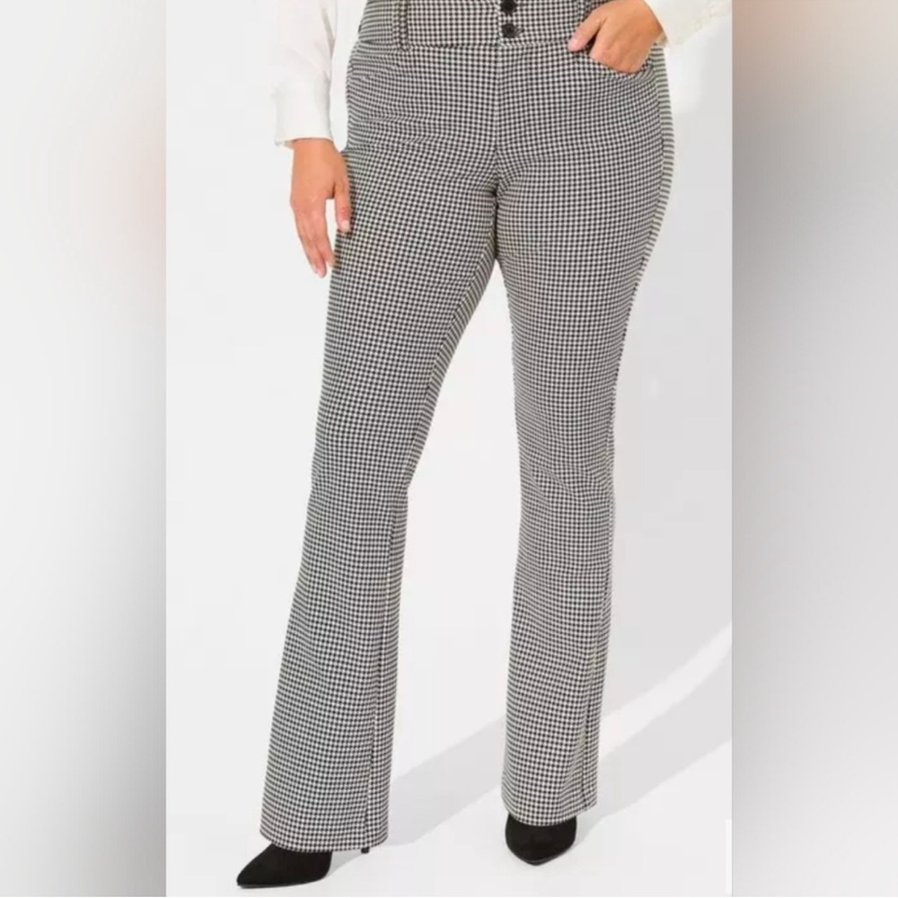 Torrid Women's Black and White Houndstooth Pants